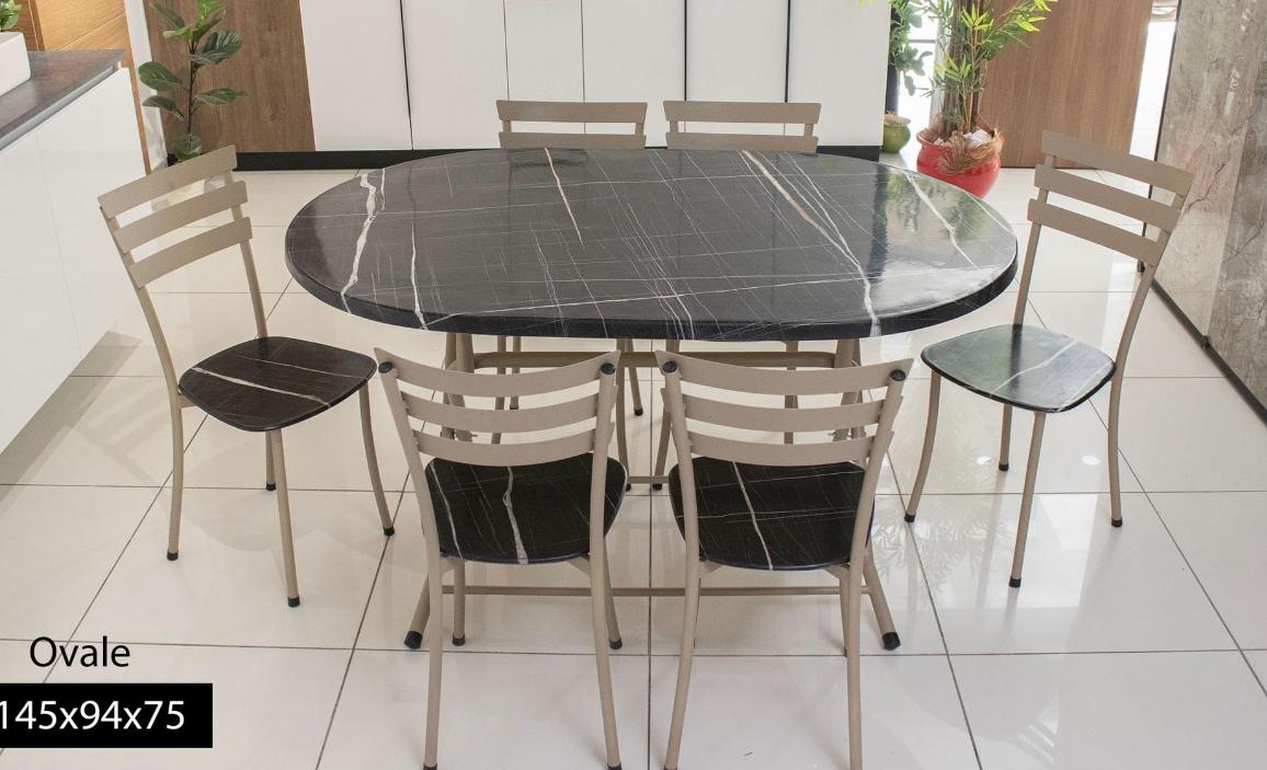 table ovale top 145x94x75 avec 6 chaise